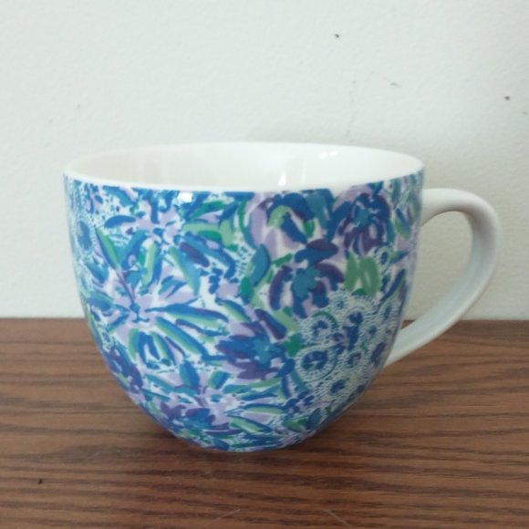Lilly Pulitzer mug - Picture 1 of 4